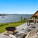 Borgvag - A Unique Seafront In The Heart Of Lofoten *