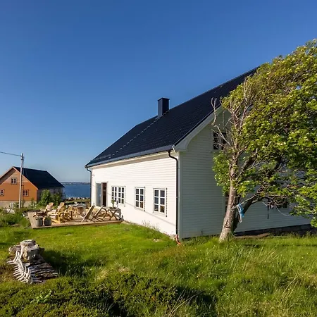 Holiday home Borgvag - A Unique Seafront In The Heart Of Lofoten Bostad