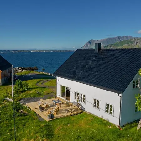 Borgvag - A Unique Seafront In The Heart Of Lofoten