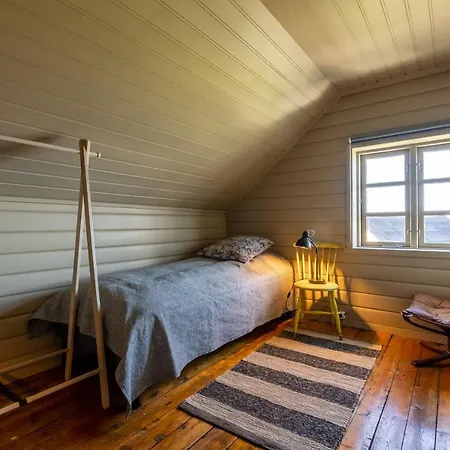 Holiday home Borgvag - A Unique Seafront In The Heart Of Lofoten *