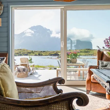 Ferienhaus Borgvag - A Unique Seafront In The Heart Of Lofoten *