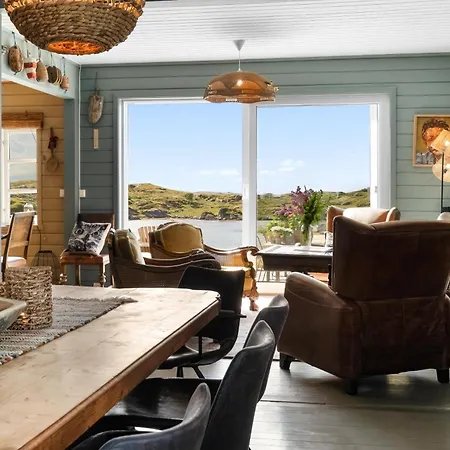 Borgvag - A Unique Seafront In The Heart Of Lofoten Tatil Evi