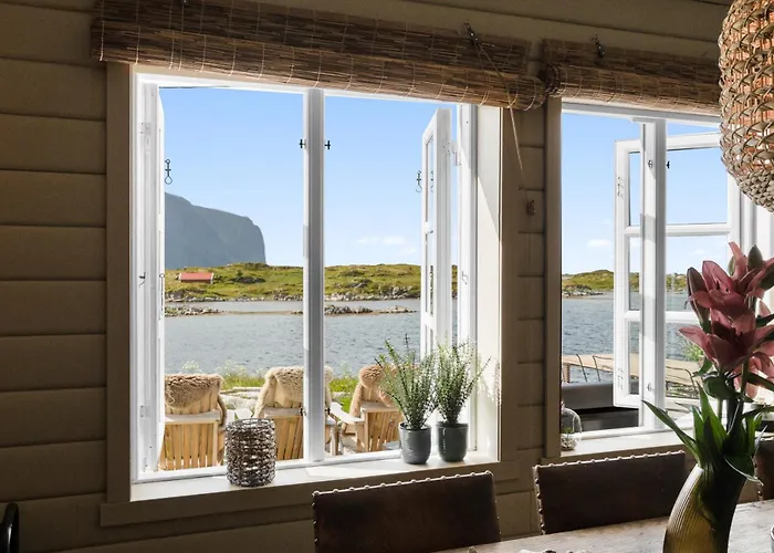 Borgvag - A Unique Seafront In The Heart Of Lofoten
